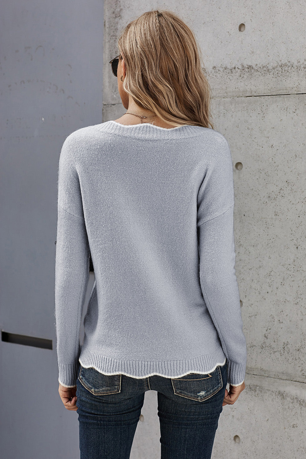 Gray Wavy V-neck Sweater - Absolute Fashion 2020