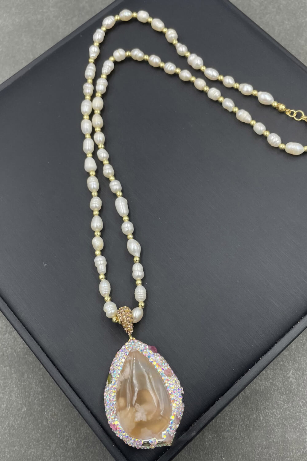 Teardrop Pendant Freshwater Pearl Necklace