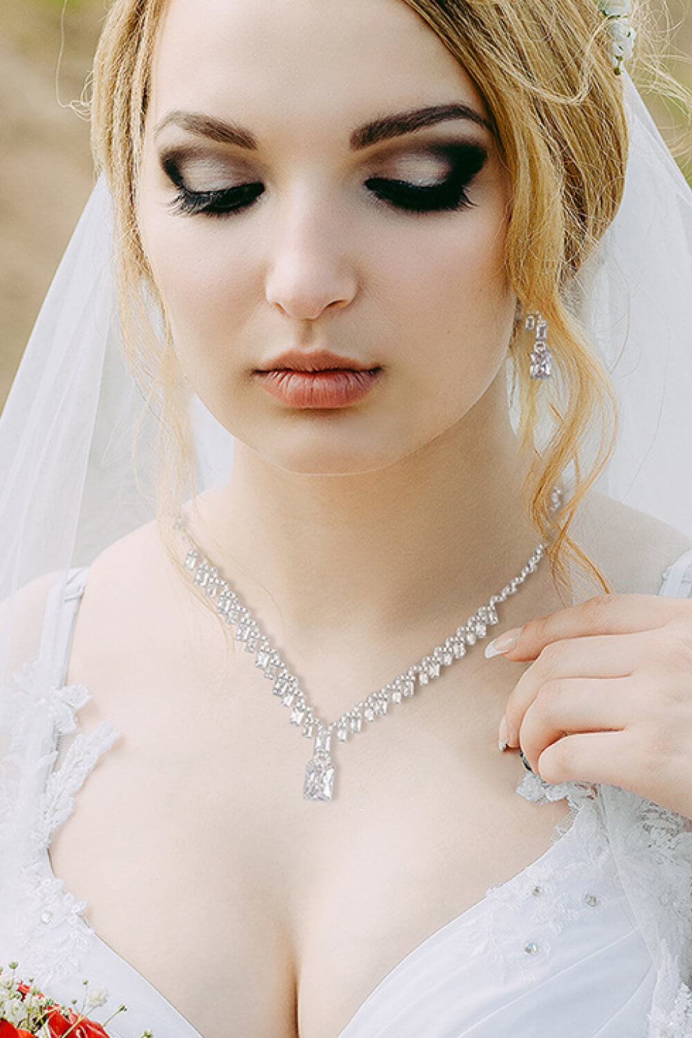 18k Platinum-Plated Cubic Zirconia Necklace and Drop Earrings Set