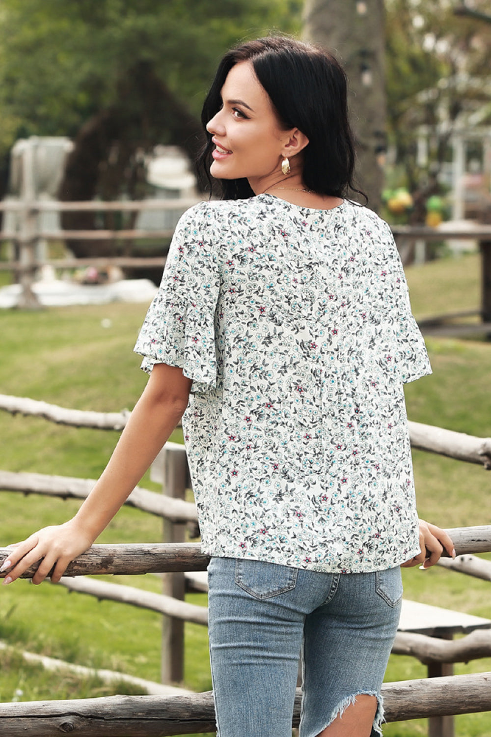 Floral Print Round-neckline Tee