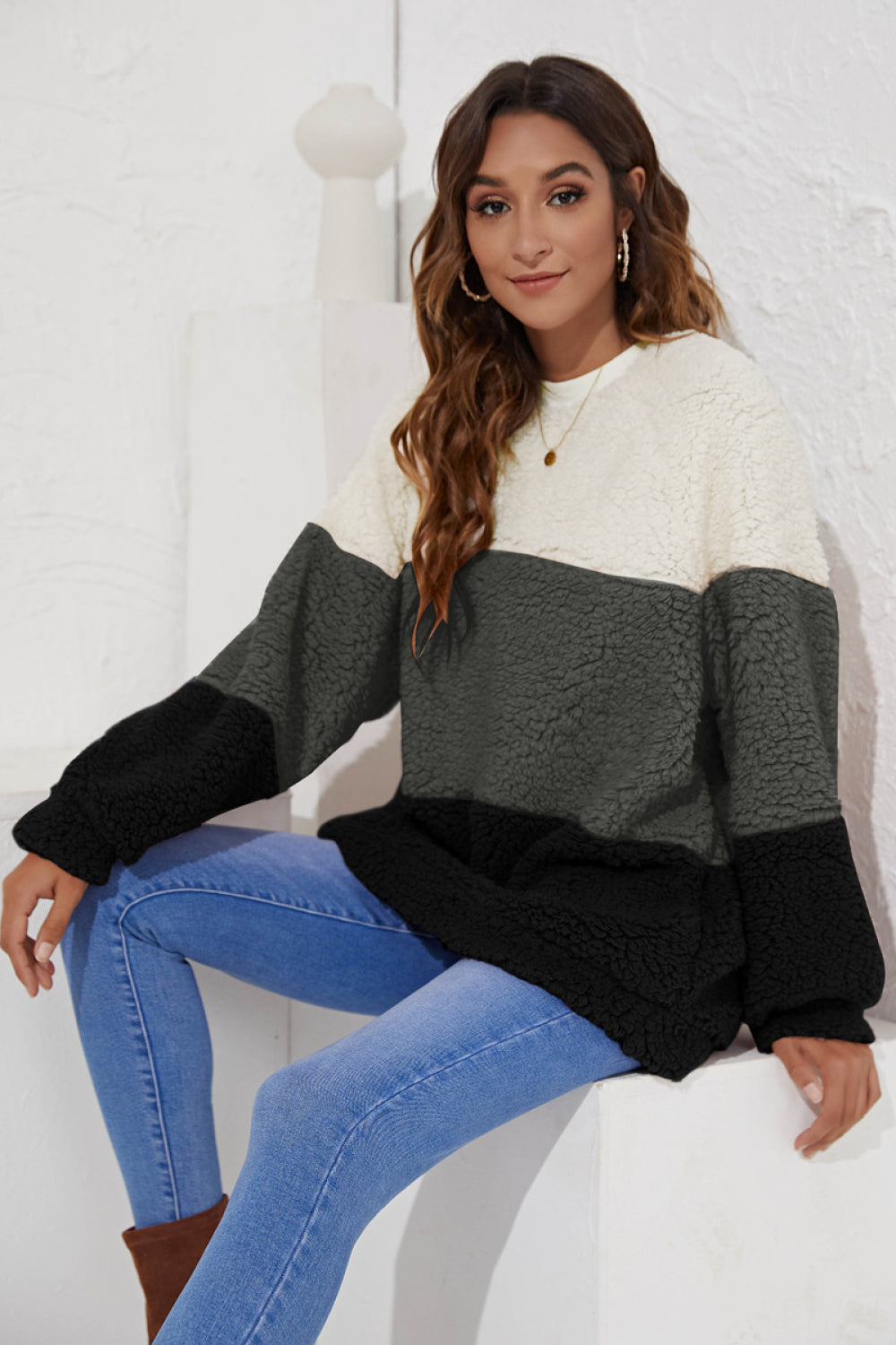 Color Block Long Sleeve Teddy Sweatshirt
