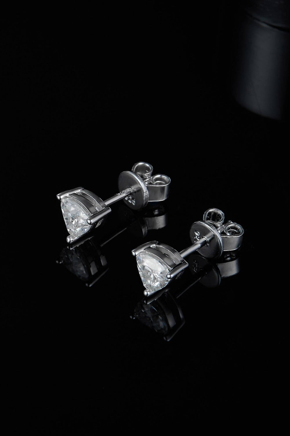 1 Carat Moissanite 925 Sterling Silver Stud Earrings