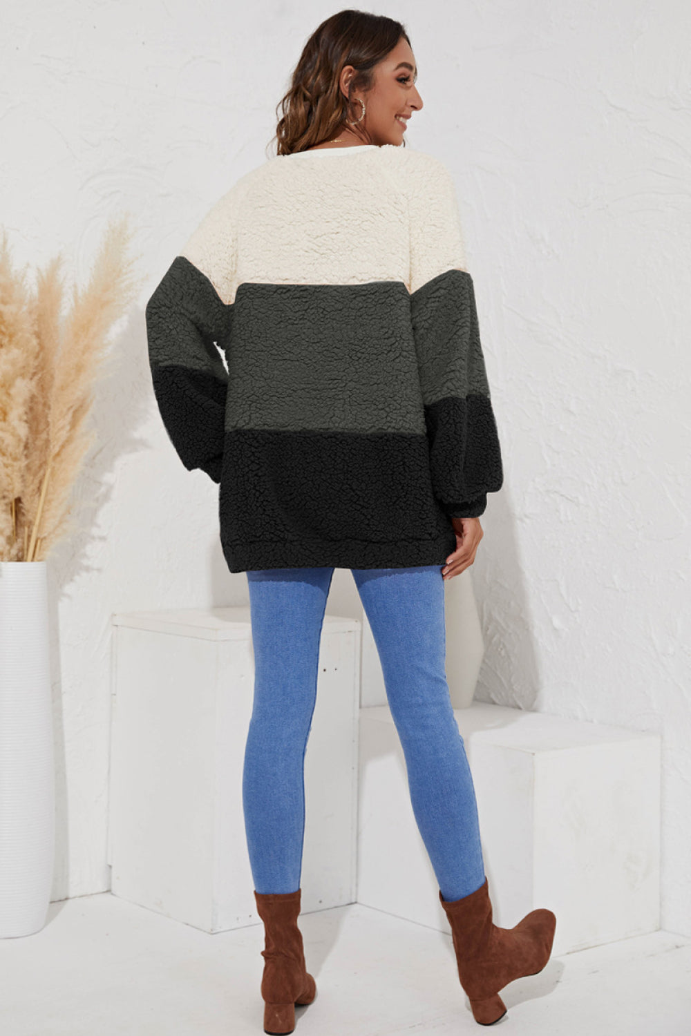 Color Block Long Sleeve Teddy Sweatshirt