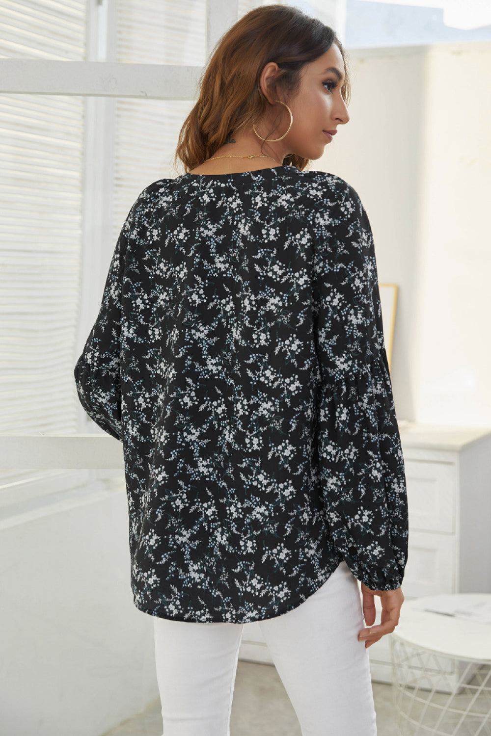 Floral Print V-Neck Bubble Sleeve Blouse