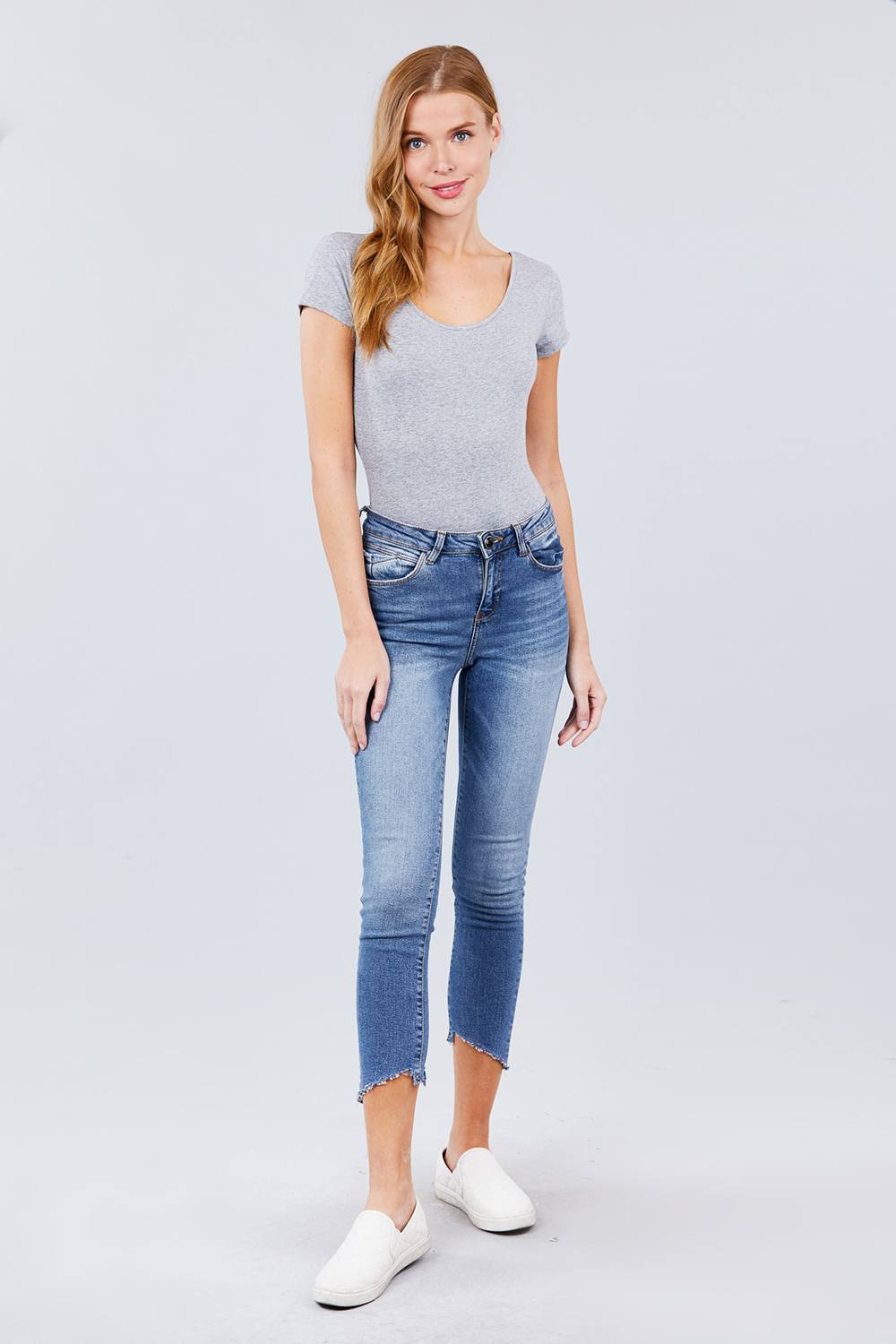 Solid Short Sleeve Scoop Neck Bodysuit - Absolute Fashion 2020