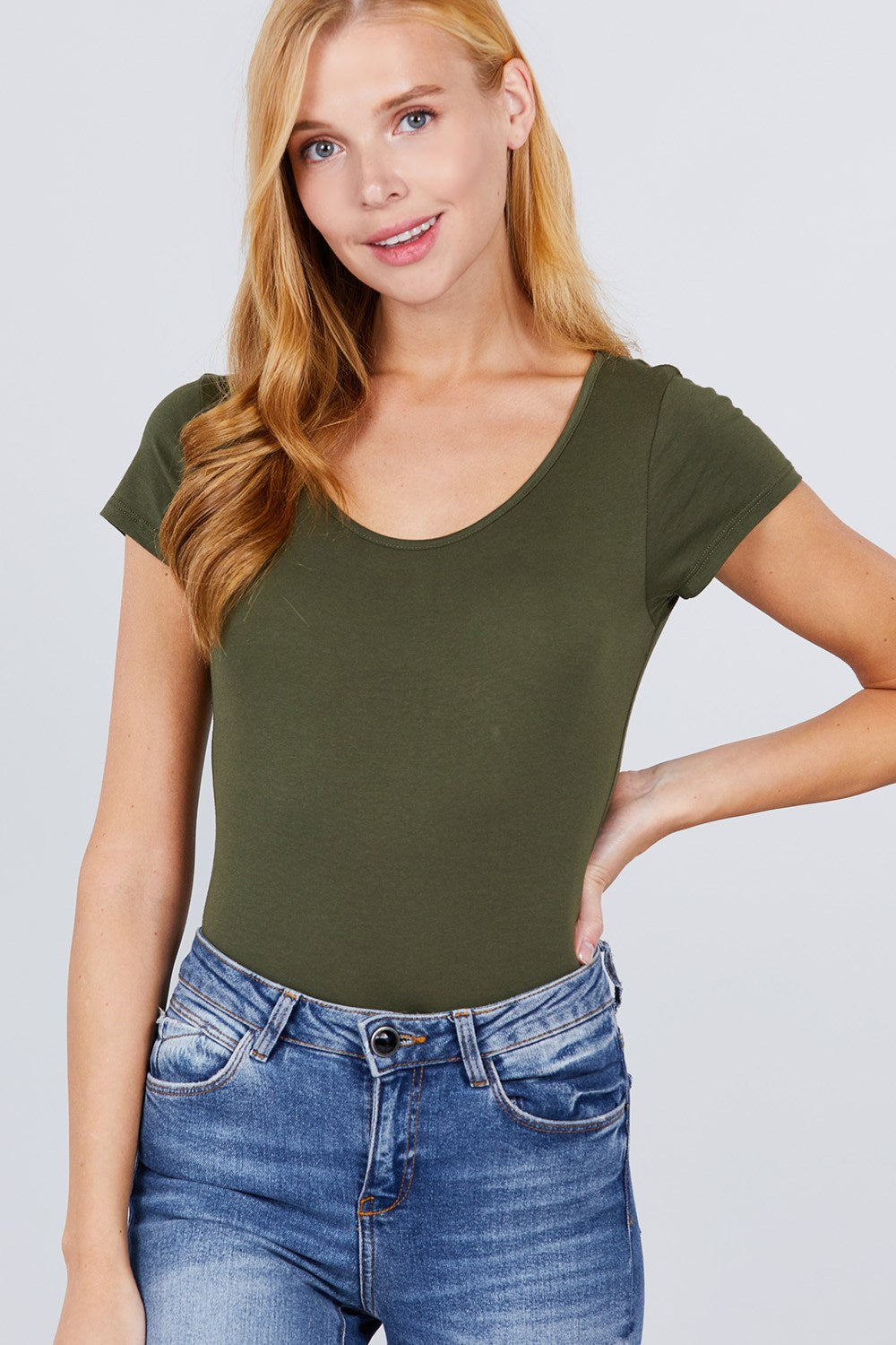 Solid Short Sleeve Scoop Neck Bodysuit - Absolute Fashion 2020