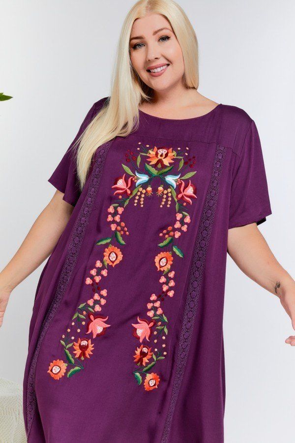 Floral Embroidered Lace Trim Keyhole Back Short Sleeve Shift Dress. - Absolute Fashion 2020