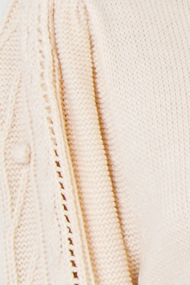 A Sweater Featuring Round Neckline - Absolute Fashion 2020