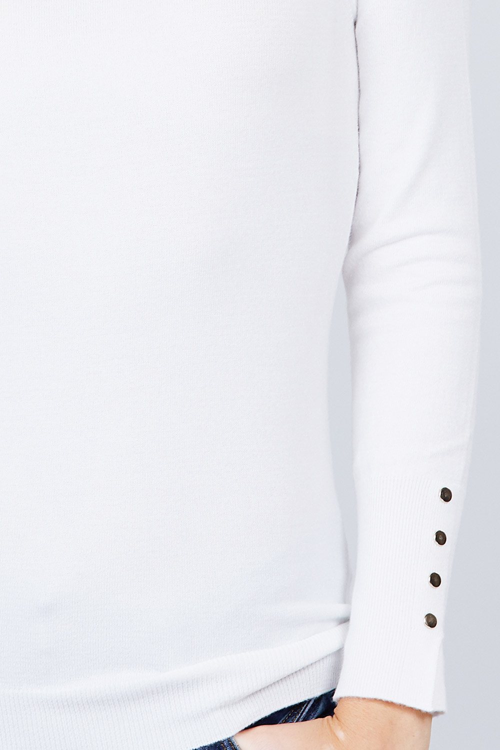 Crew Neck Sweater W/rivet Button - Absolute Fashion 2020