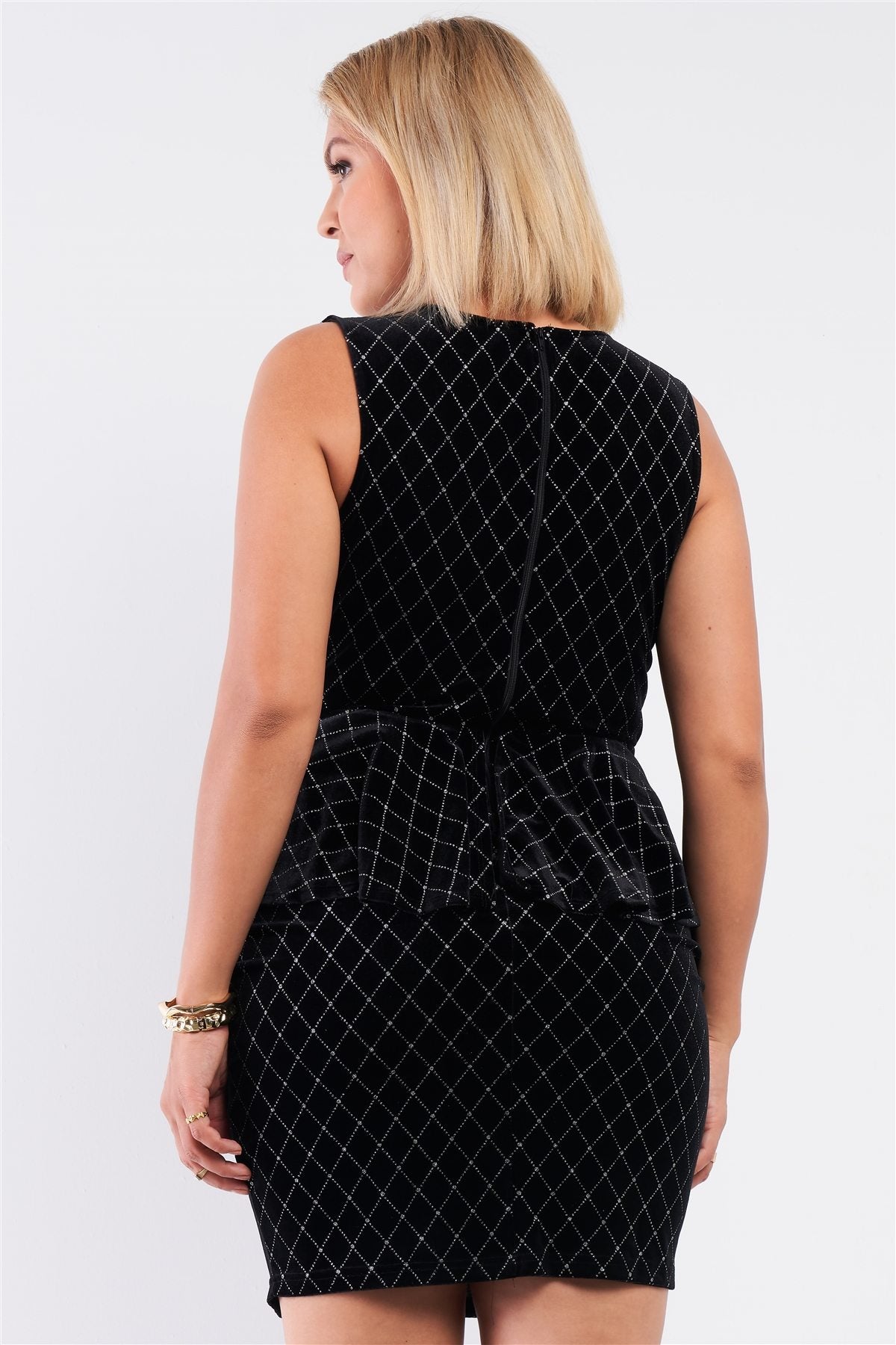 Quilted Glitter Print Sleeveless Bow Gathered Plunging V-neck Flare Hem Fitted Mini Dress - Absolute Fashion 2020
