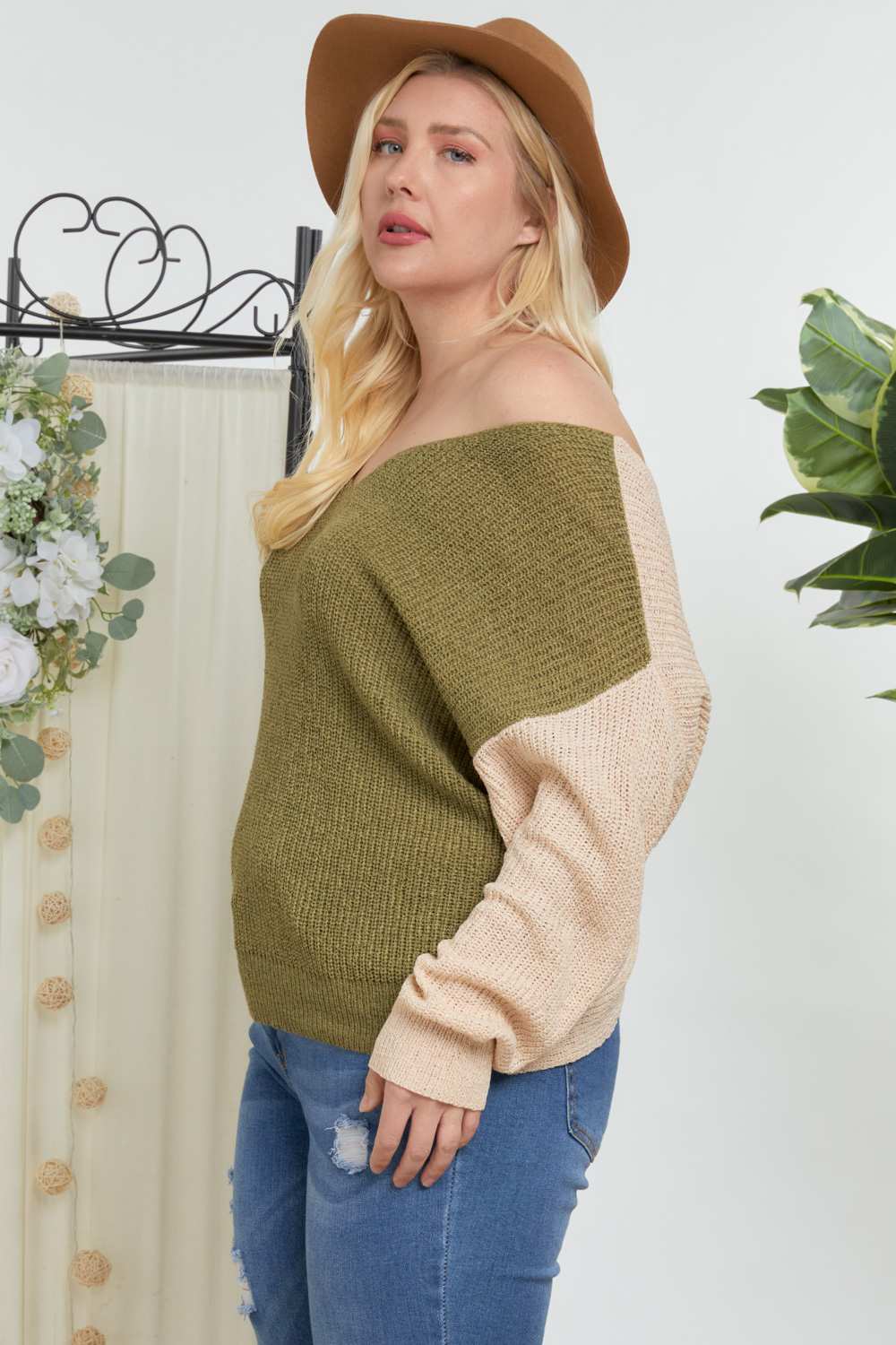 Color Block V Neck Sweater - Absolute Fashion 2020