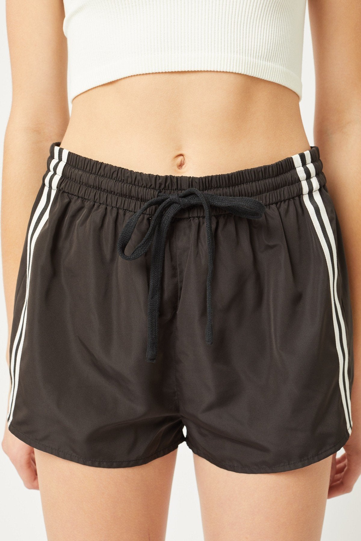 A Pair Of Windbreaker Shorts - Absolute Fashion 2020
