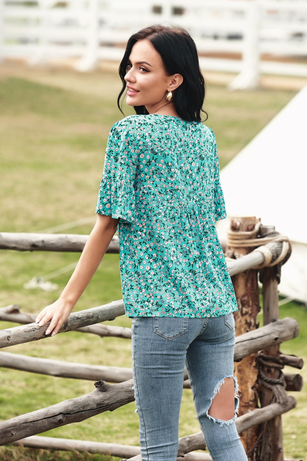 Floral Print Round-neckline Tee