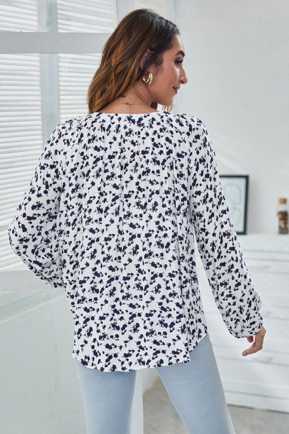 Floral V-Neck Long Sleeve Blouse