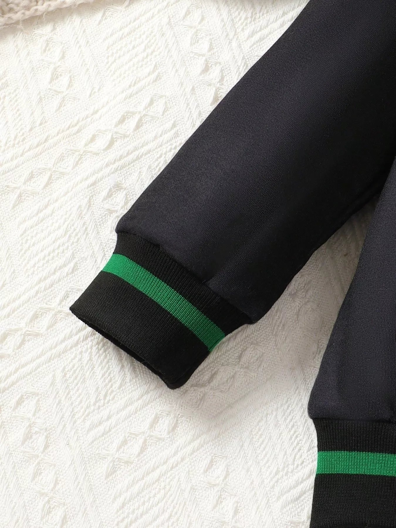 8edb3994eee4409f9a1e6077468cc8cf-Max-Origin