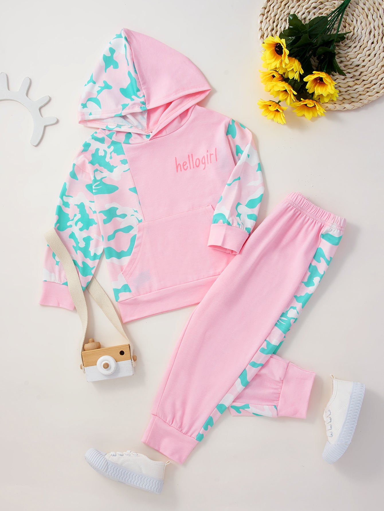 Girls Camouflage Hoodie and Pants Set