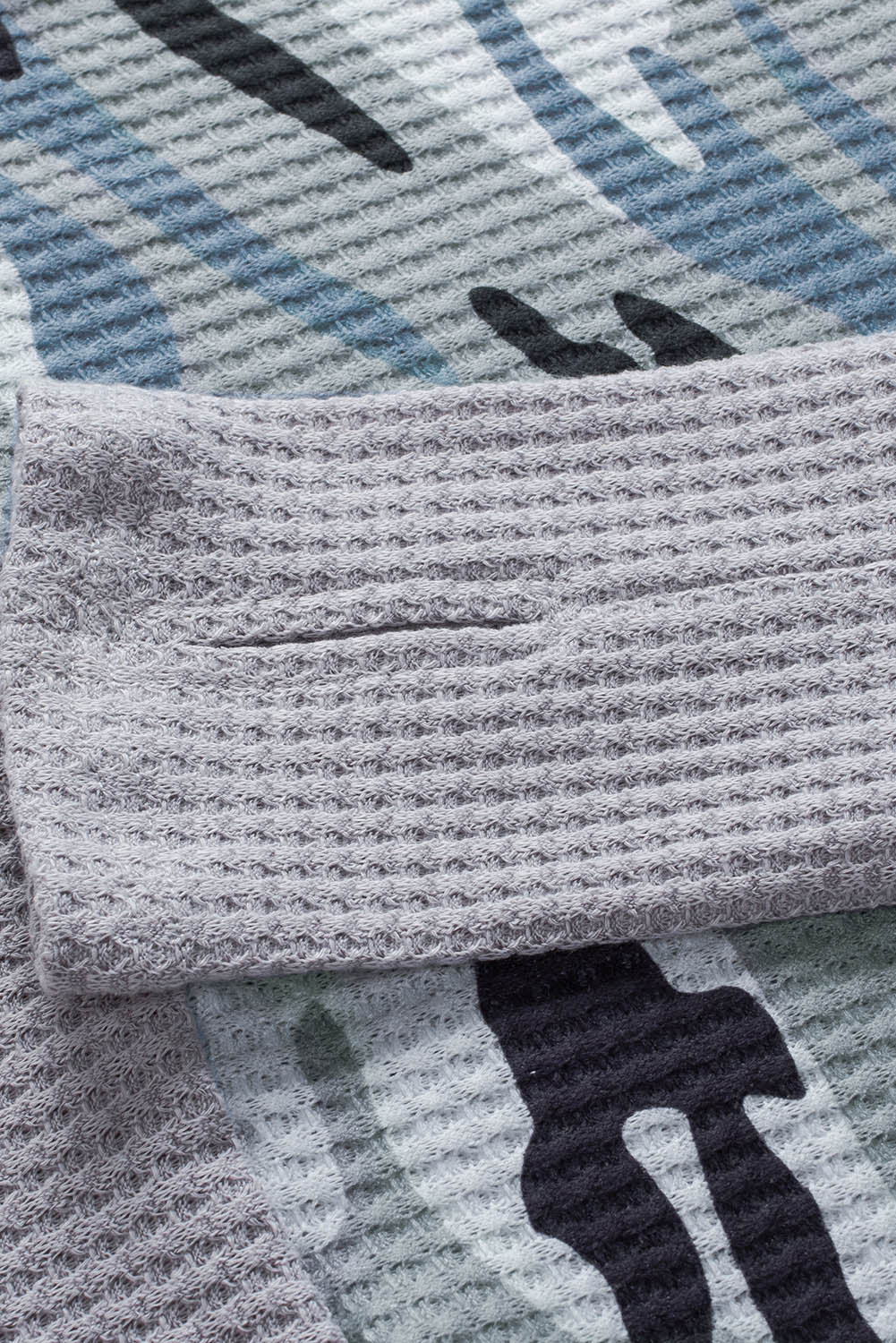 Camouflage Color Block Waffle Knit Pullover - Absolute Fashion 2020