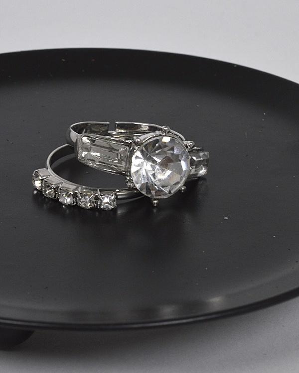 Combination of Two Adjustable Stone and crystal Studded Rings - Absolute Fashion 2020