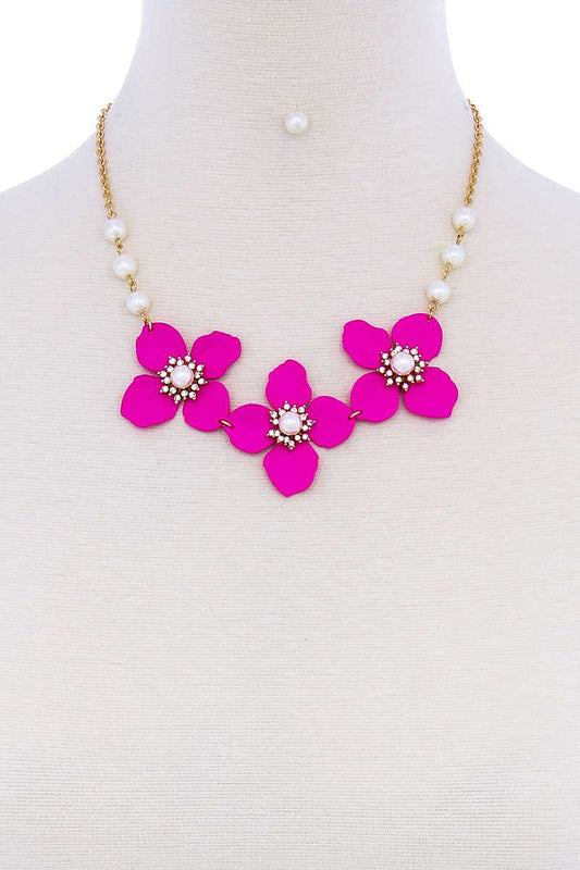 Stylish Flower And Pearl Necklace Set - Absolute Fashion 2020