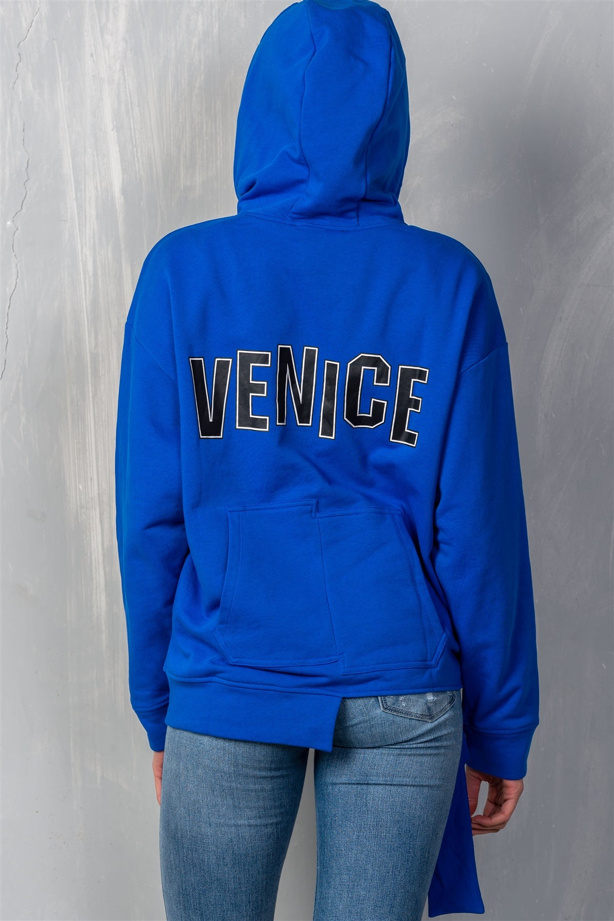 Uneven Hem Graphic "venice" Pullover Hoodie - Absolute Fashion 2020