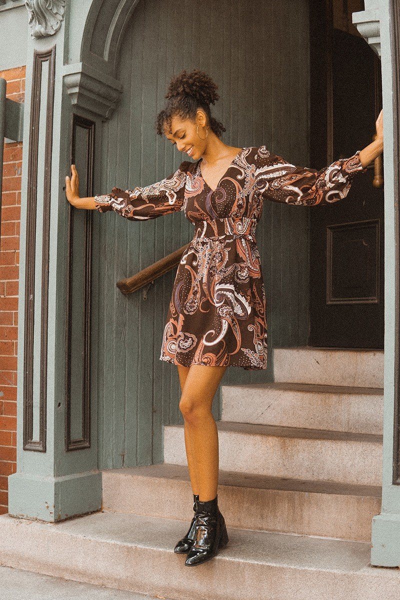 A Woven Mini Dress In Vintage Paisley Print - Absolute Fashion 2020