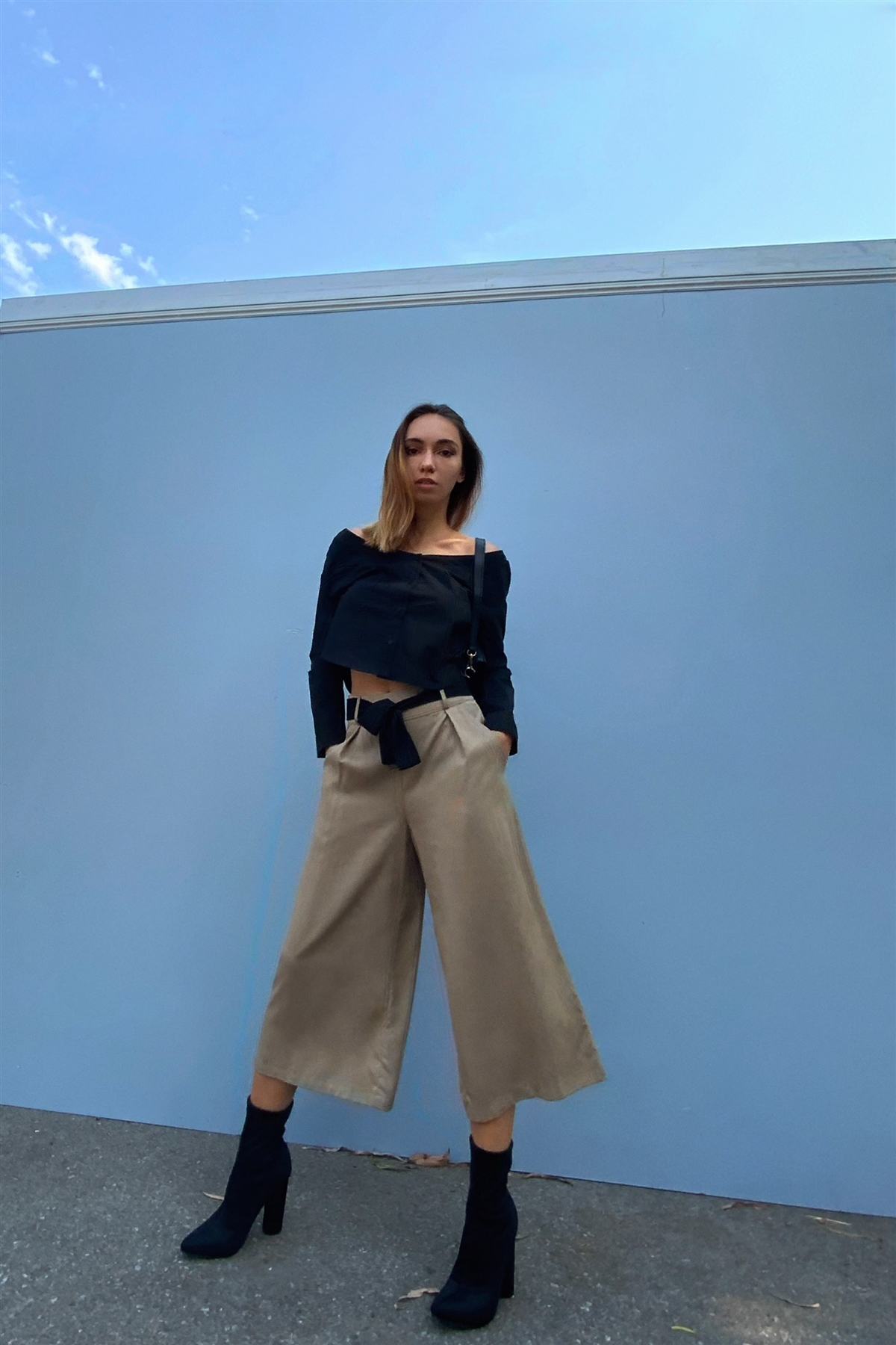 Beige High Waist Self-tie Belt Detail Flare Capri Pants - Absolute Fashion 2020