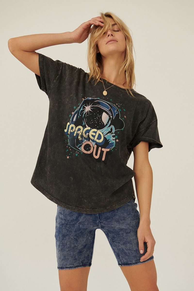 A Mineral Washed Graphic T-shirt - Absolute Fashion 2020